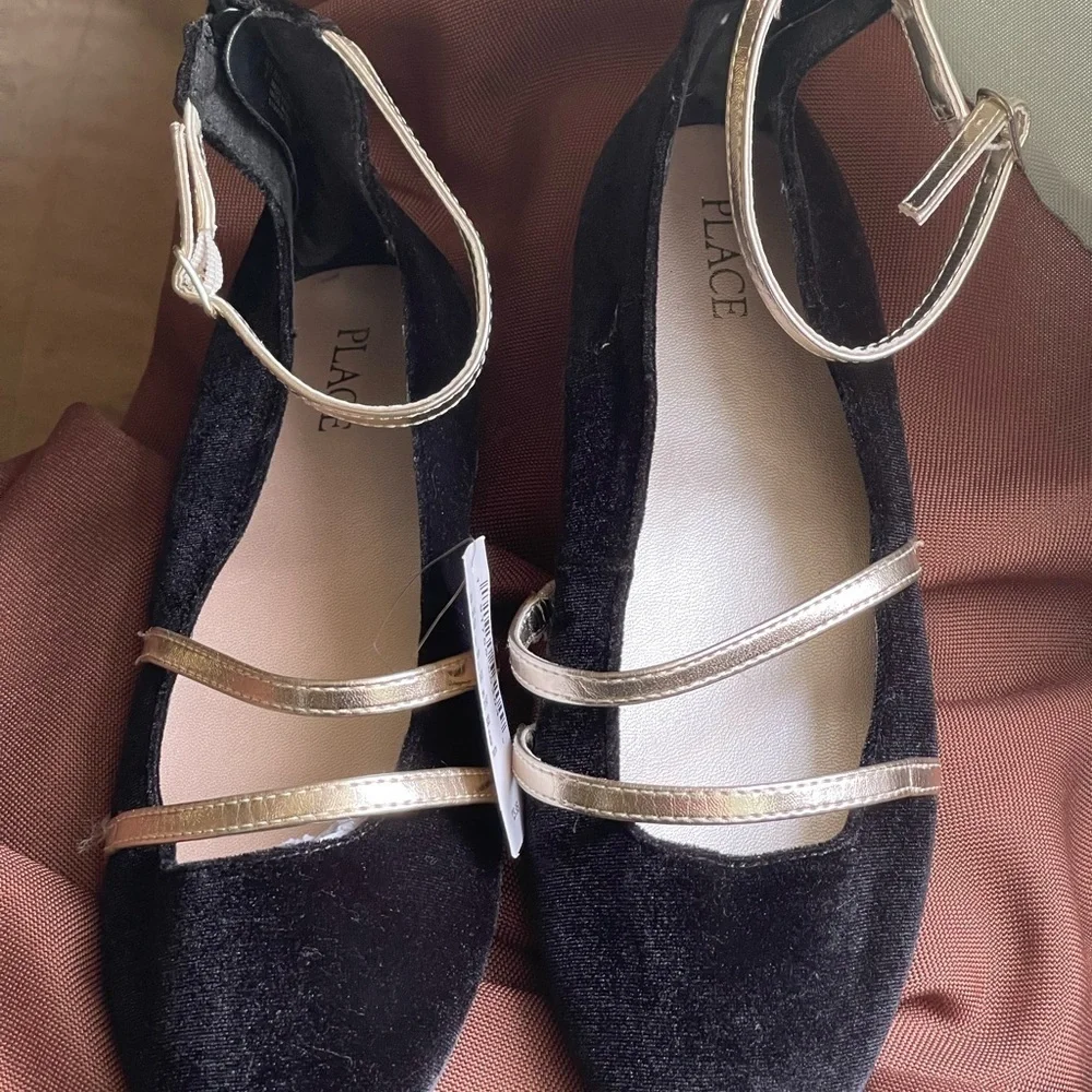 Children’s place girls black flats shoes